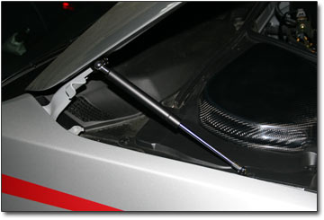 EVO-R Hood Damper Kit, 03-09 350Z